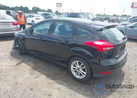 2016 Ford Focus Se z USA, uszkodzony, nr VIN 1FADP3K27GL335090
